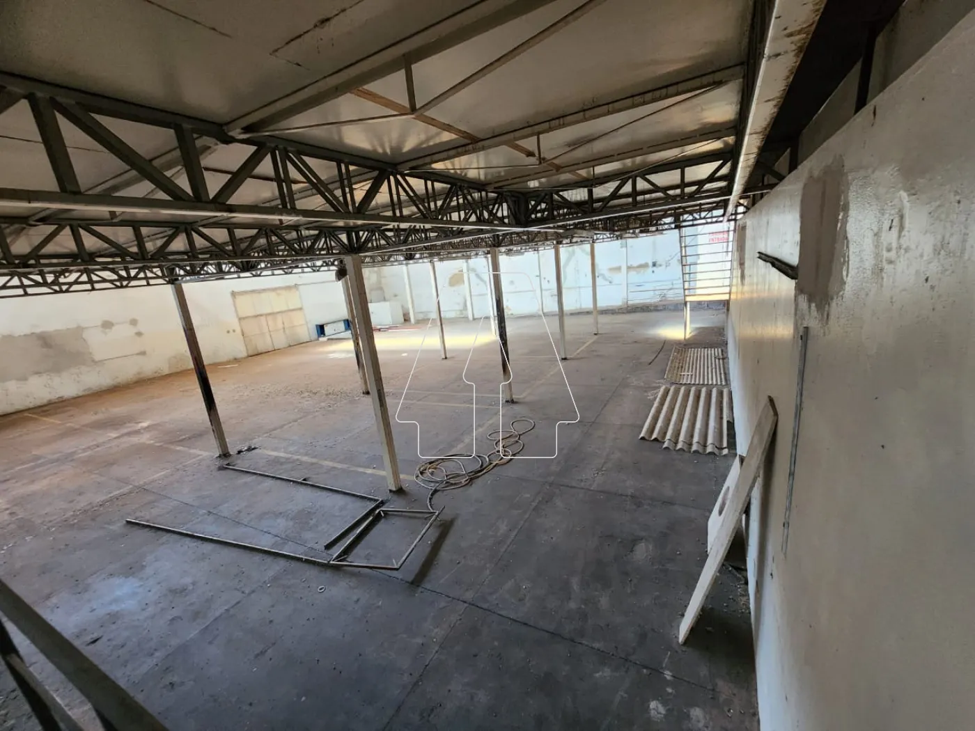 Alugar Comercial / Barracão em Araçatuba R$ 8.000,00 - Foto 6