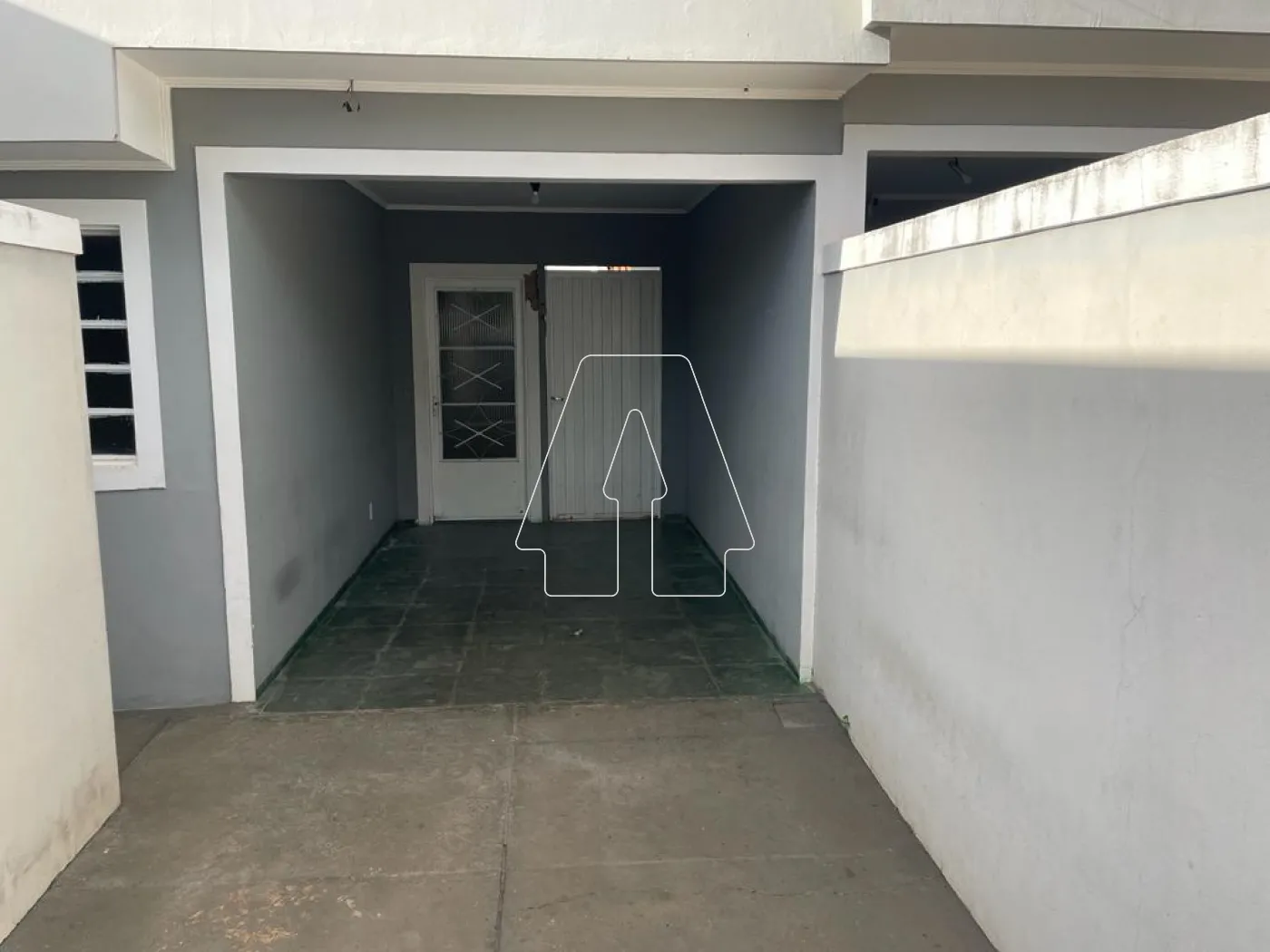 Alugar Casa / Residencial em Araçatuba R$ 1.130,00 - Foto 1