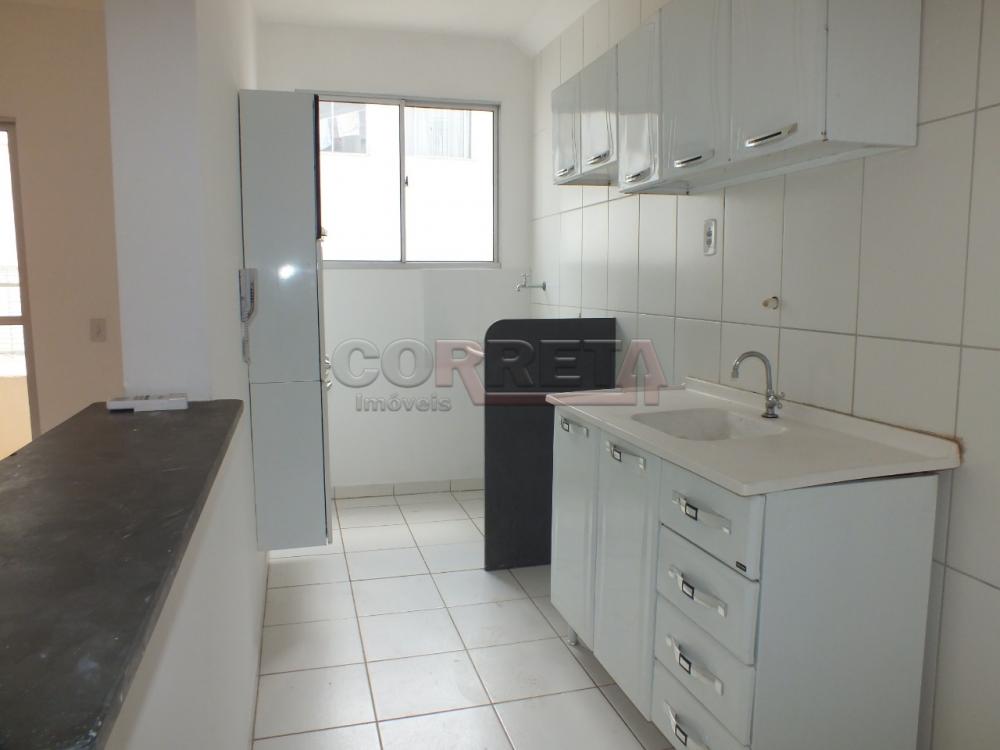 Alugar Apartamento / Padrão em Araçatuba R$ 1.000,00 - Foto 2