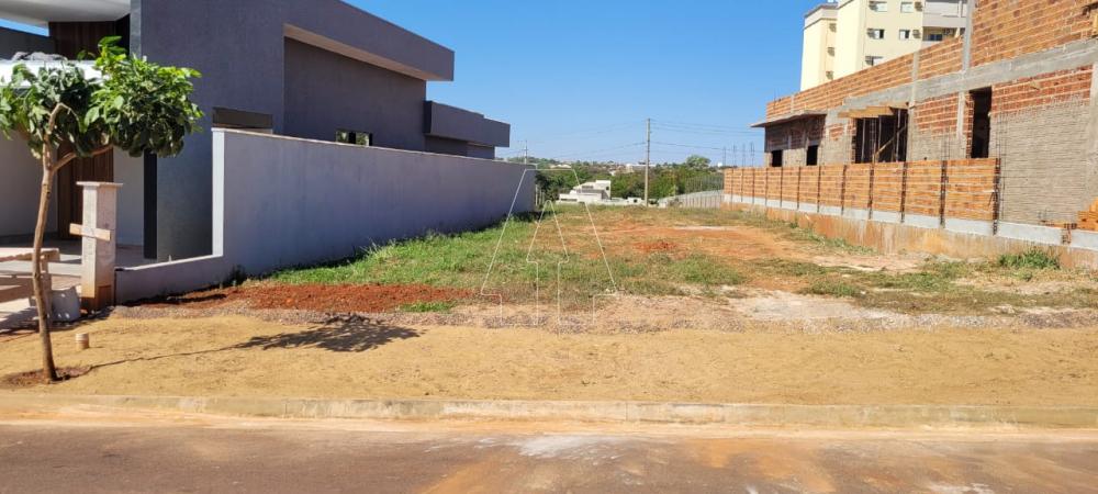 Comprar Terreno / Condomínio em Araçatuba R$ 350.000,00 - Foto 1