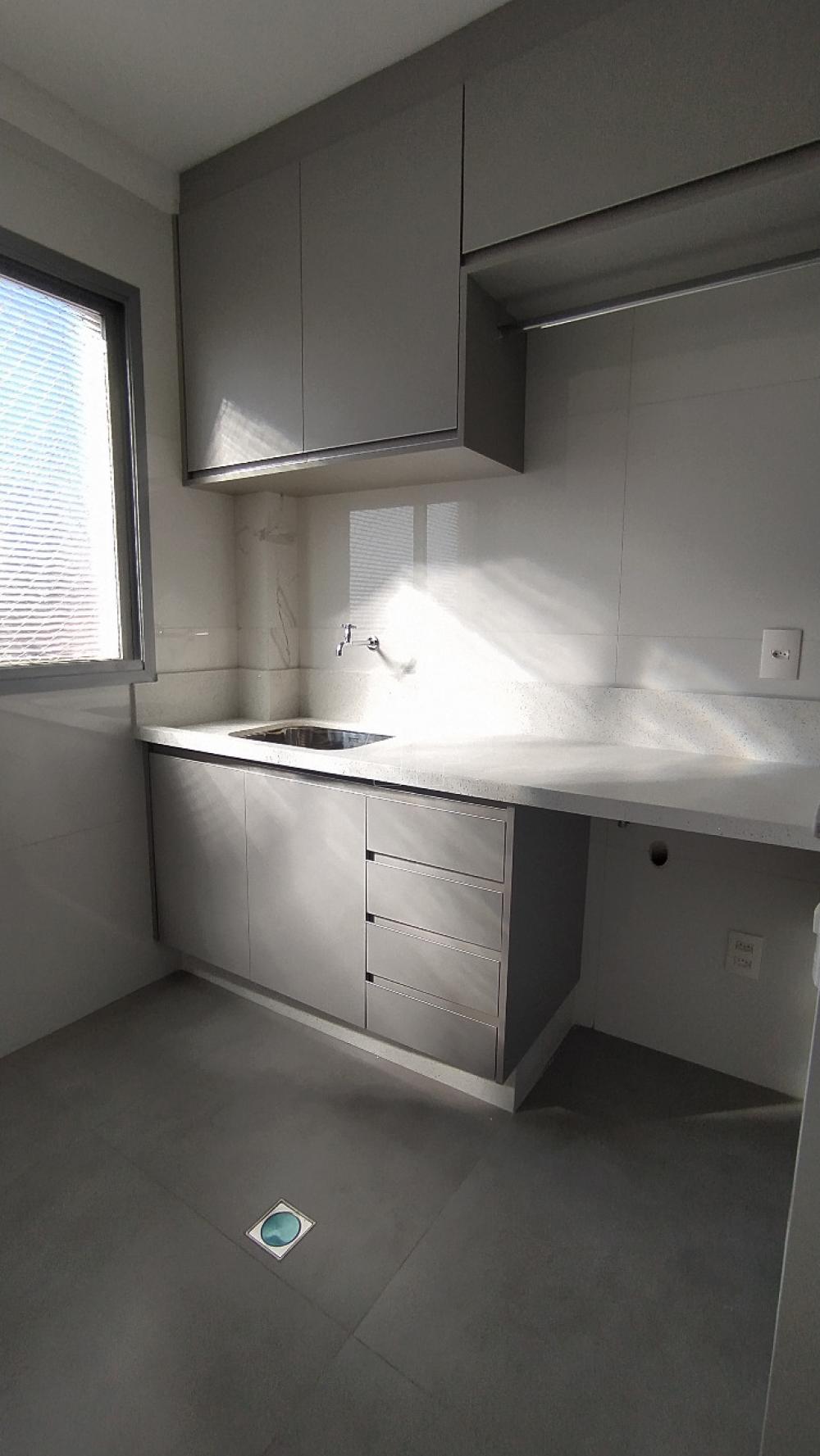 Comprar Apartamento / Padrão em Araçatuba R$ 450.000,00 - Foto 11