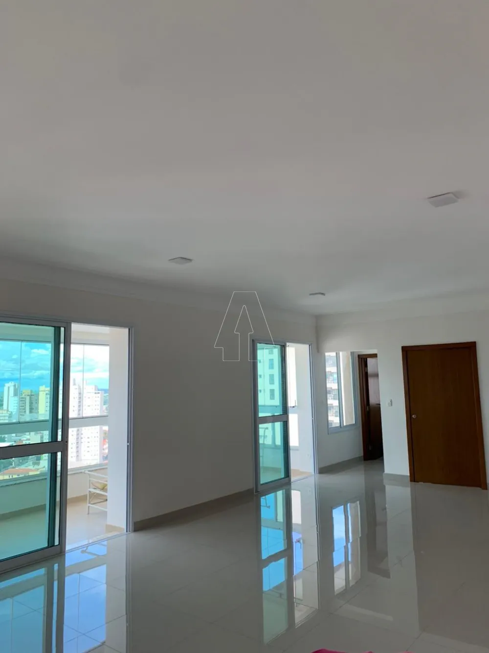 Alugar Apartamento / Padrão em Araçatuba R$ 4.500,00 - Foto 2