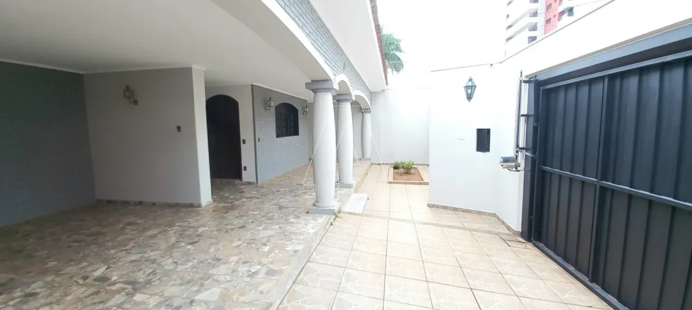 Alugar Casa / Residencial em Araçatuba R$ 5.000,00 - Foto 2