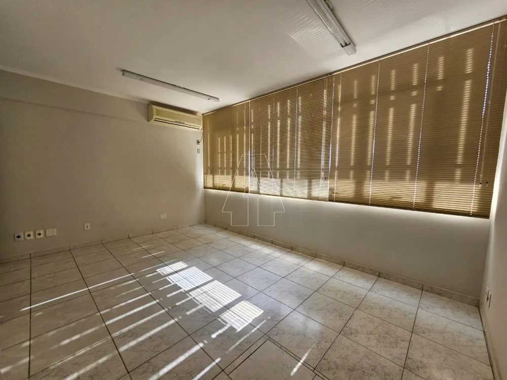 Alugar Comercial / Sala em Condomínio em Araçatuba R$ 950,00 - Foto 3