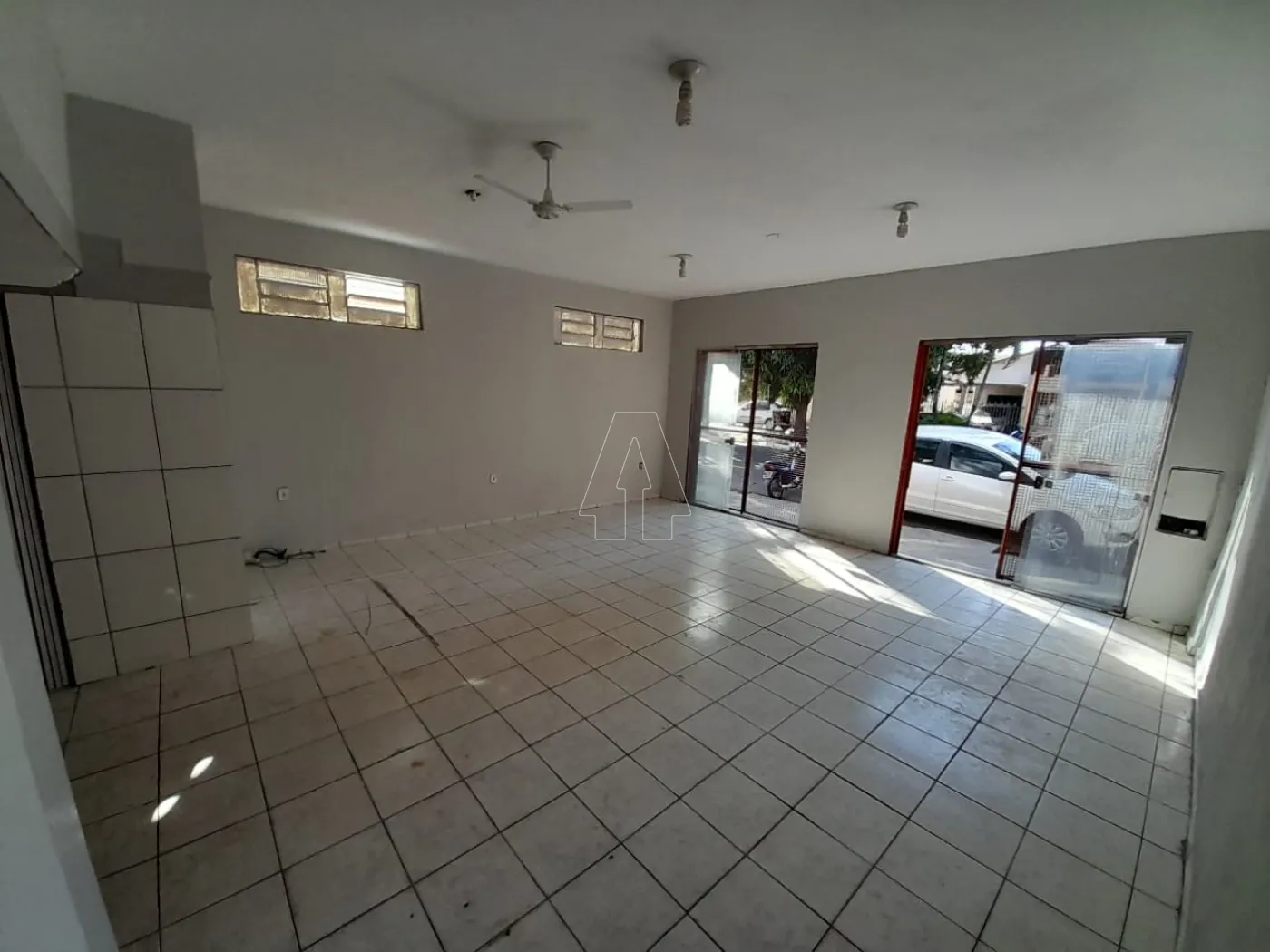 Alugar Comercial / Salão em Araçatuba R$ 1.300,00 - Foto 2