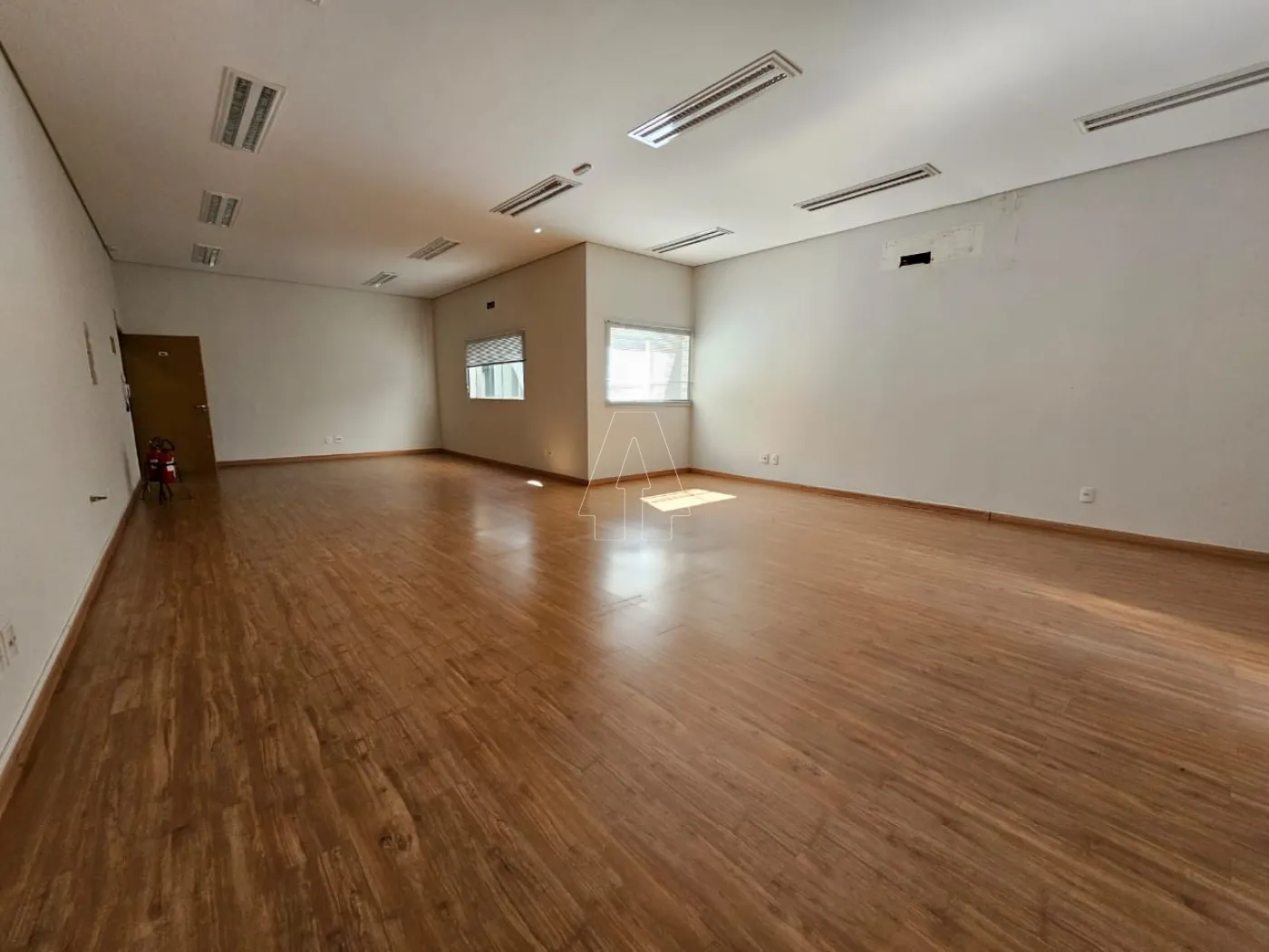 Alugar Comercial / Sala em Araçatuba R$ 2.900,00 - Foto 3