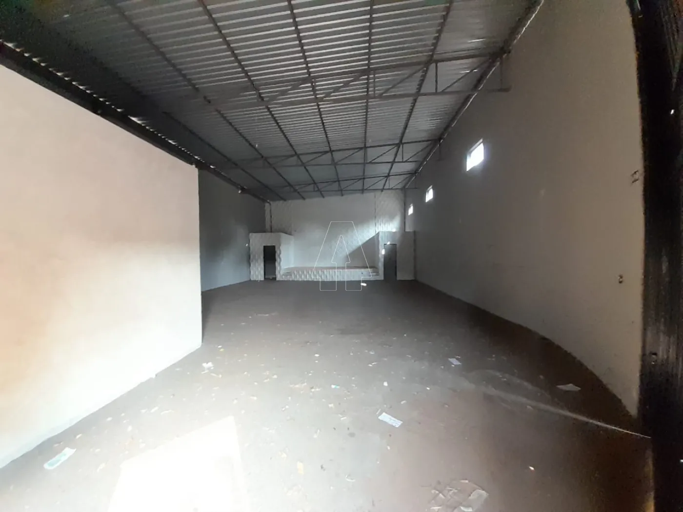 Alugar Comercial / Barracão em Araçatuba R$ 3.000,00 - Foto 1