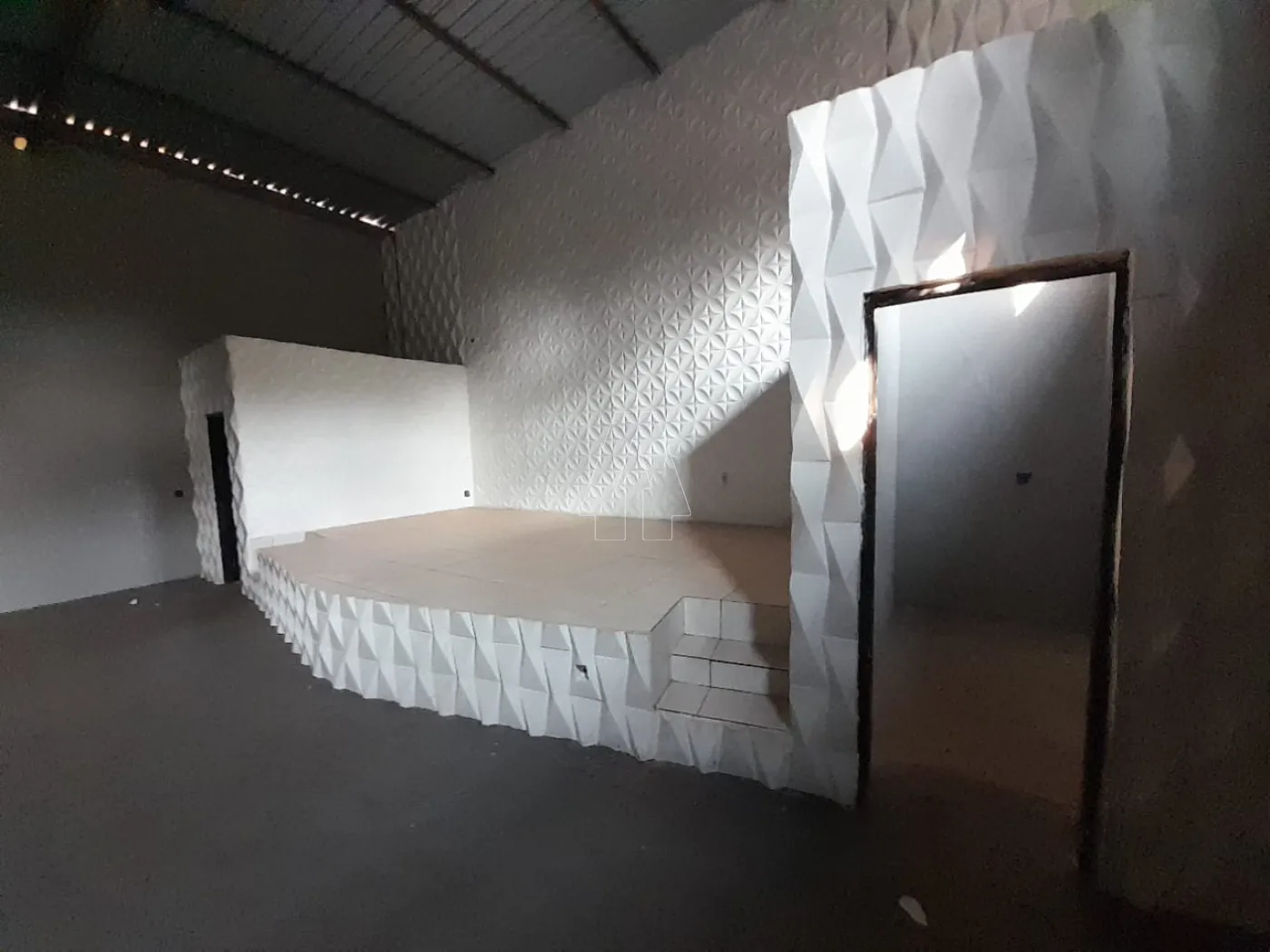 Alugar Comercial / Barracão em Araçatuba R$ 3.000,00 - Foto 6