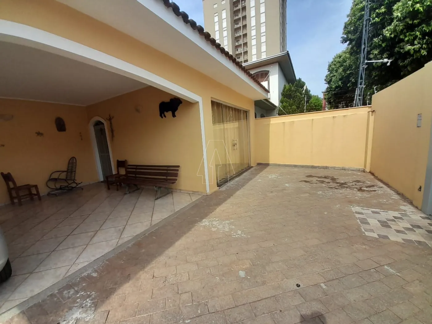 Alugar Comercial / Casa em Araçatuba R$ 2.500,00 - Foto 1