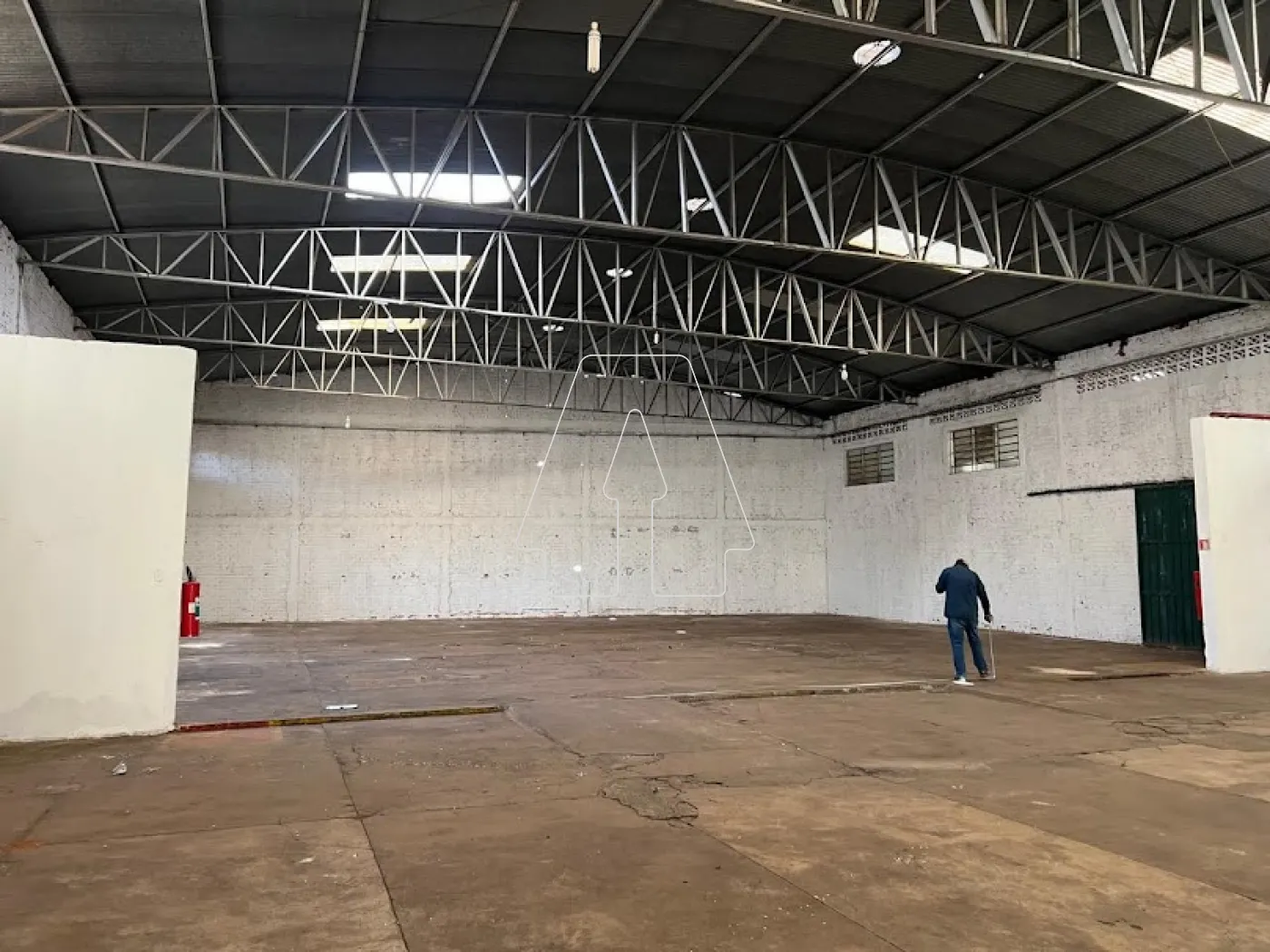 Alugar Comercial / Barracão em Araçatuba R$ 8.500,00 - Foto 3