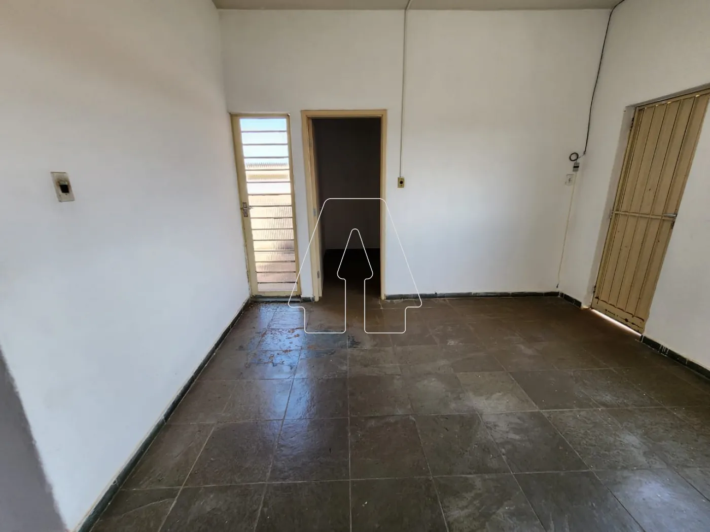 Alugar Casa / Sobrado em Araçatuba R$ 900,00 - Foto 4