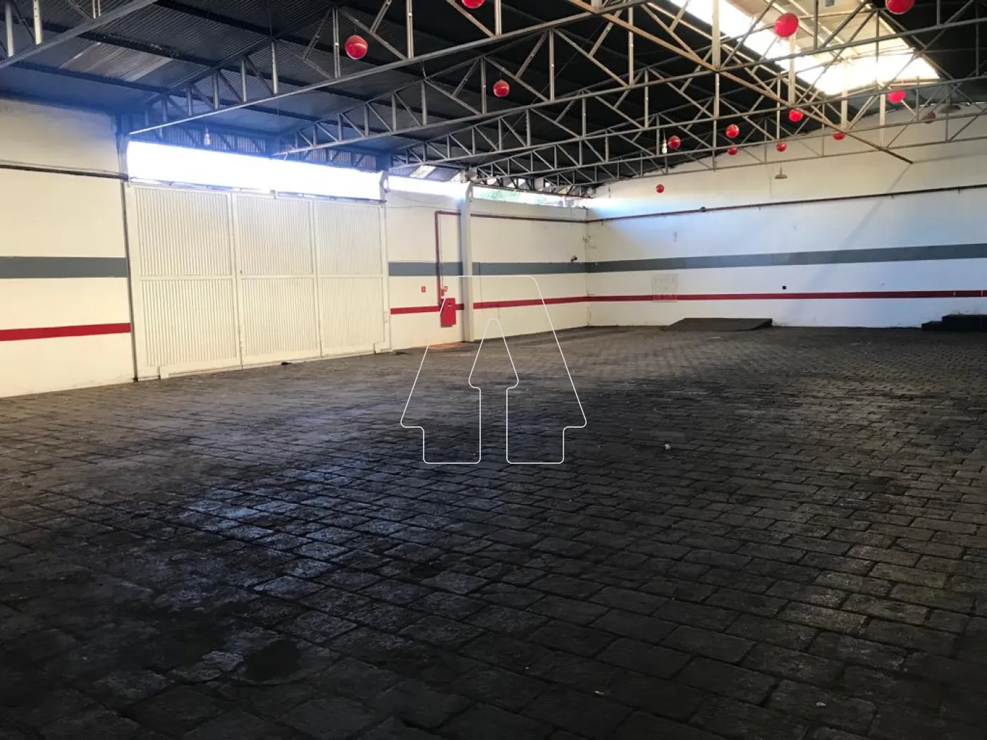 Alugar Comercial / Galpão em Araçatuba R$ 77.500,00 - Foto 8