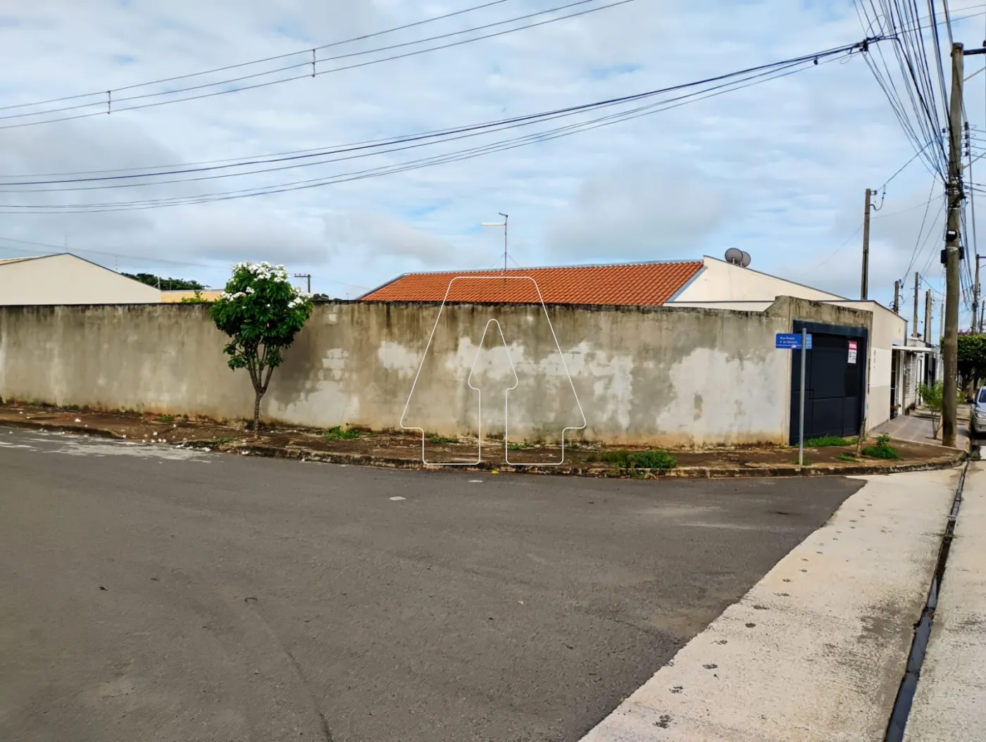 Comprar Terreno / Padrão em Araçatuba R$ 110.000,00 - Foto 2