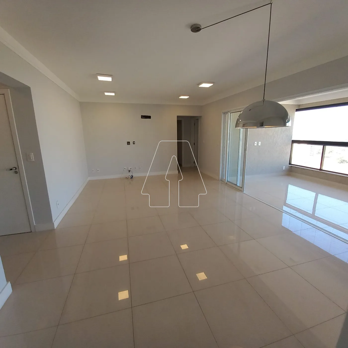 Alugar Apartamento / Padrão em Araçatuba R$ 4.500,00 - Foto 2