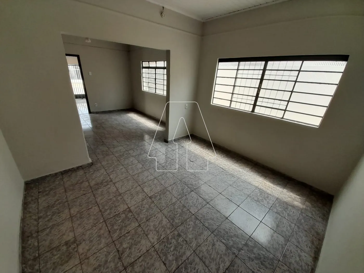 Alugar Casa / Residencial em Araçatuba R$ 1.300,00 - Foto 2