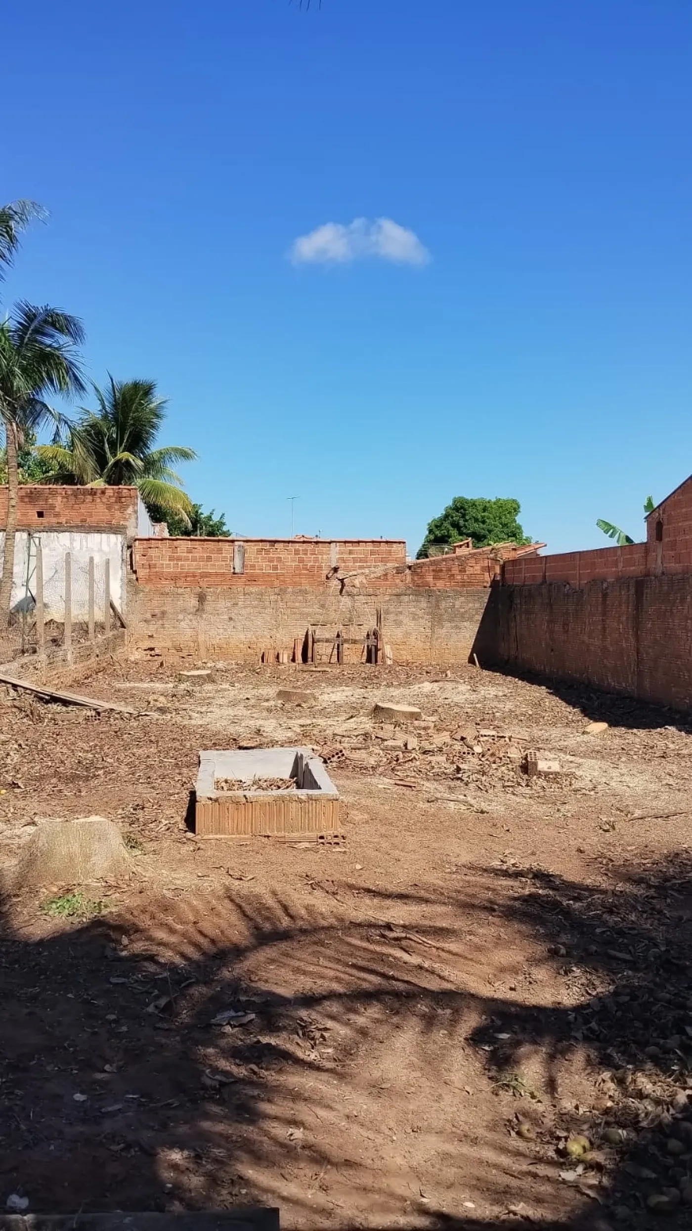 Comprar Terreno / Padrão em Araçatuba R$ 150.000,00 - Foto 1