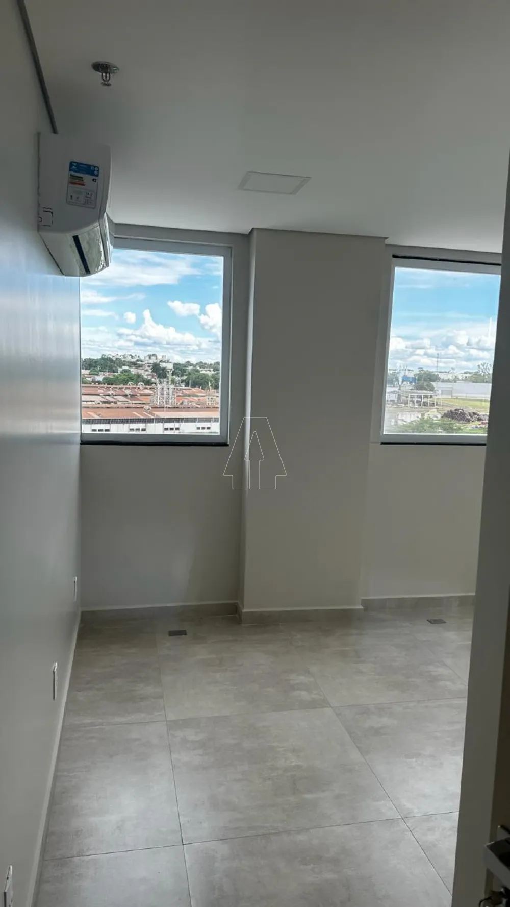 Alugar Comercial / Sala em Condomínio em Araçatuba R$ 1.700,00 - Foto 1