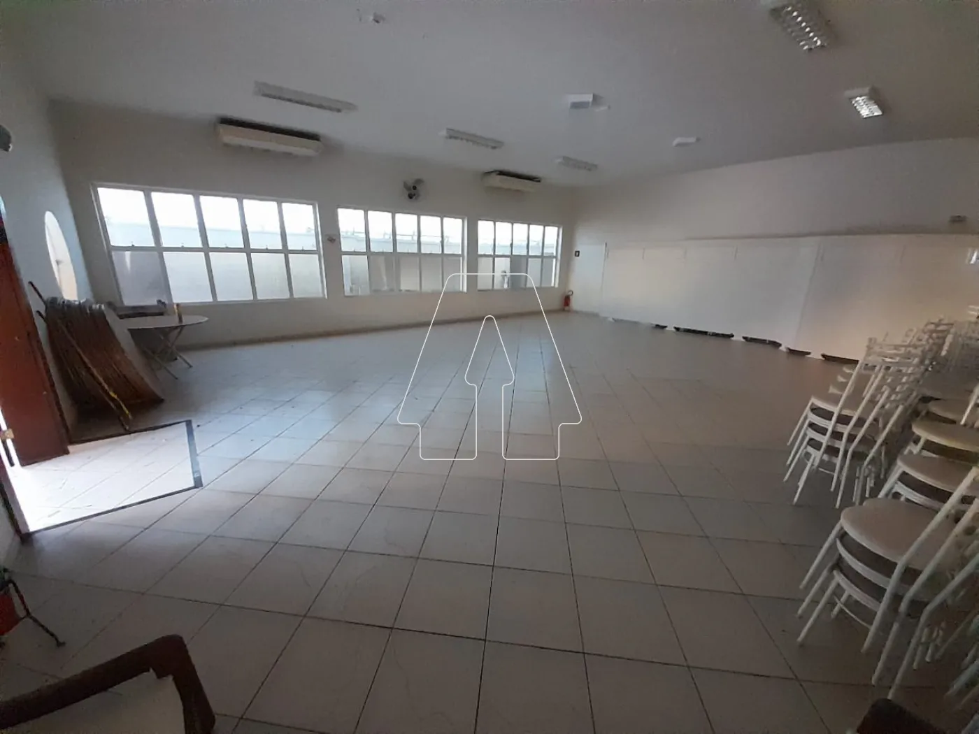 Alugar Comercial / Salão em Araçatuba R$ 3.500,00 - Foto 2