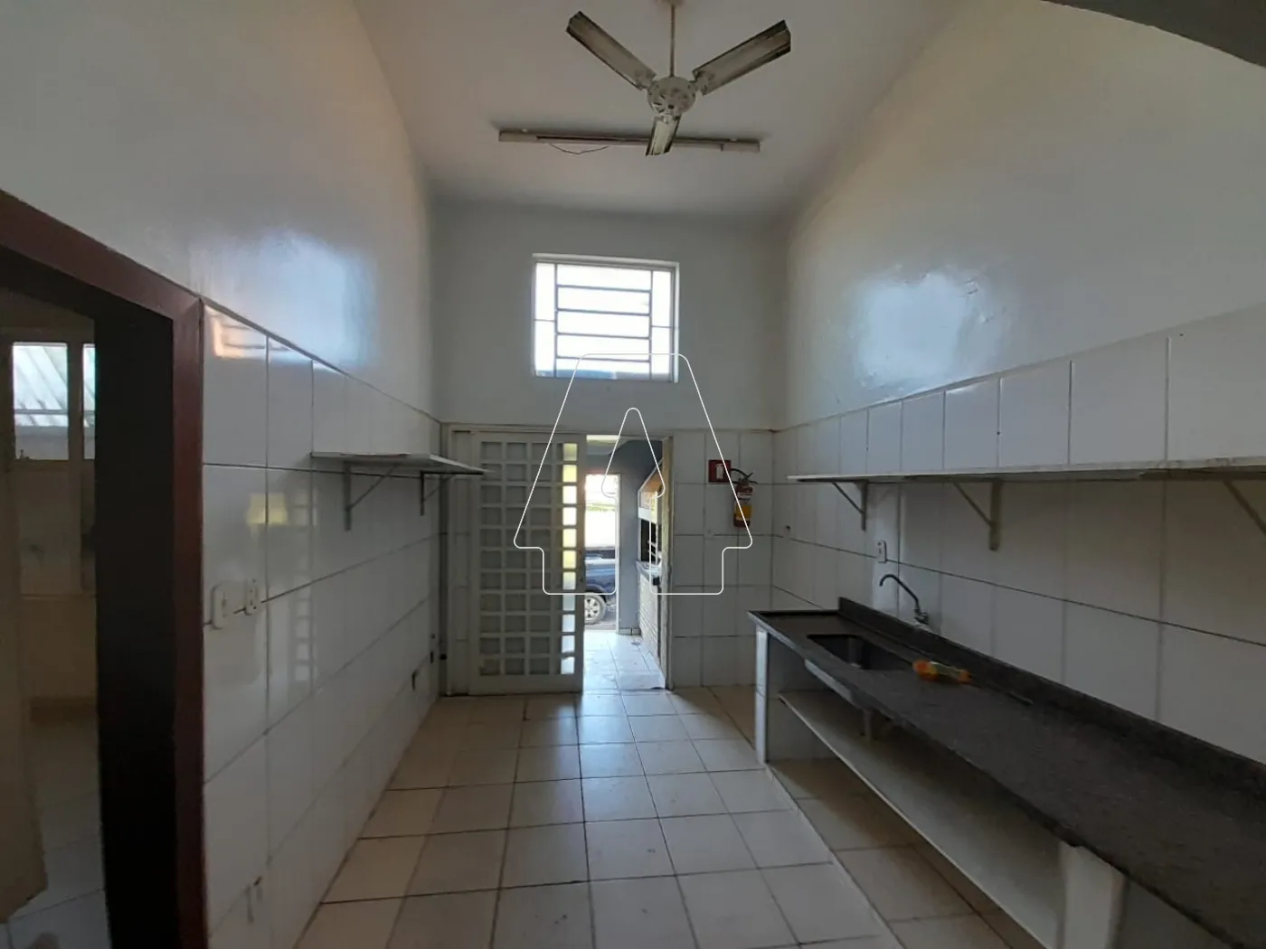 Alugar Comercial / Salão em Araçatuba R$ 3.500,00 - Foto 8