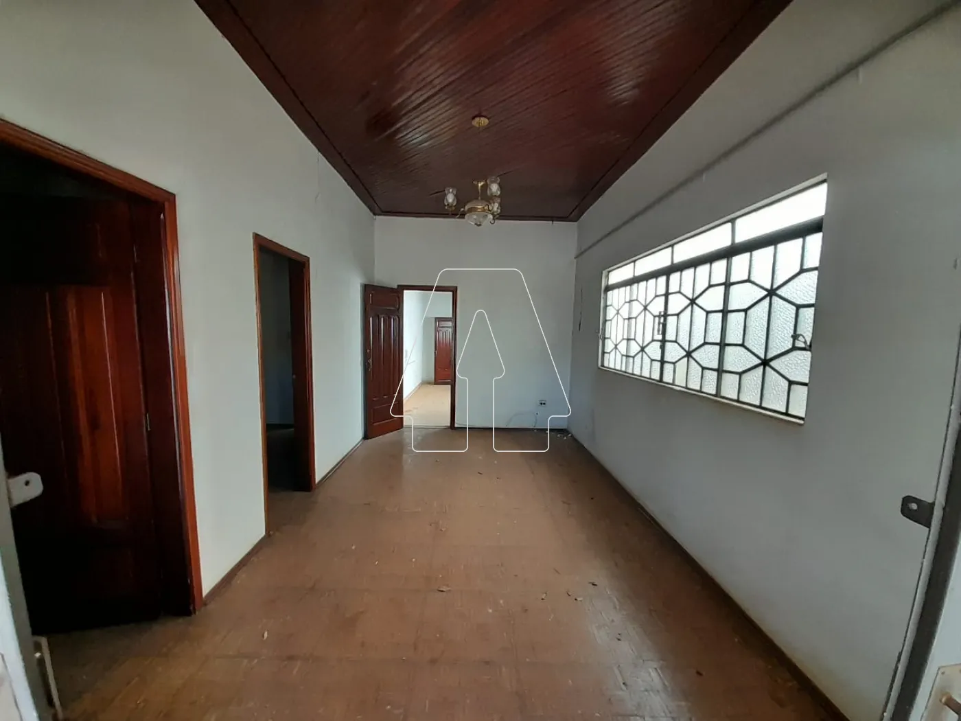 Alugar Comercial / Casa em Araçatuba R$ 2.000,00 - Foto 1