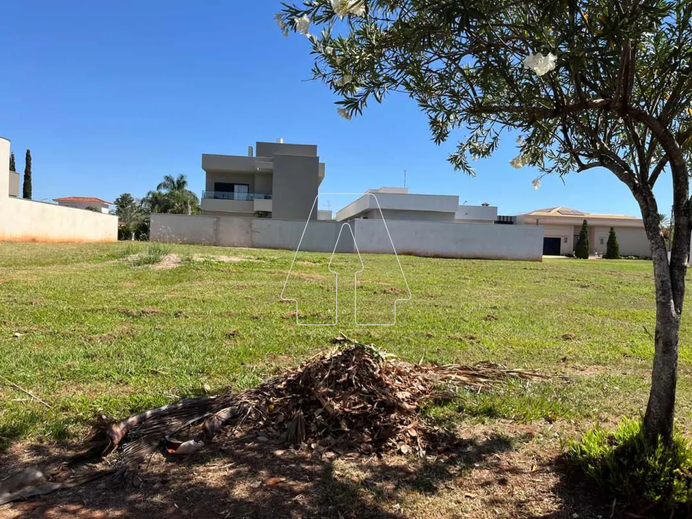 Comprar Terreno / Condomínio em Araçatuba R$ 275.000,00 - Foto 2