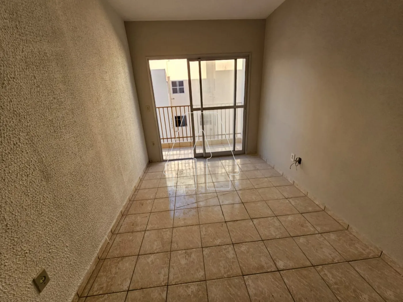 Alugar Apartamento / Padrão em Araçatuba R$ 1.450,00 - Foto 2