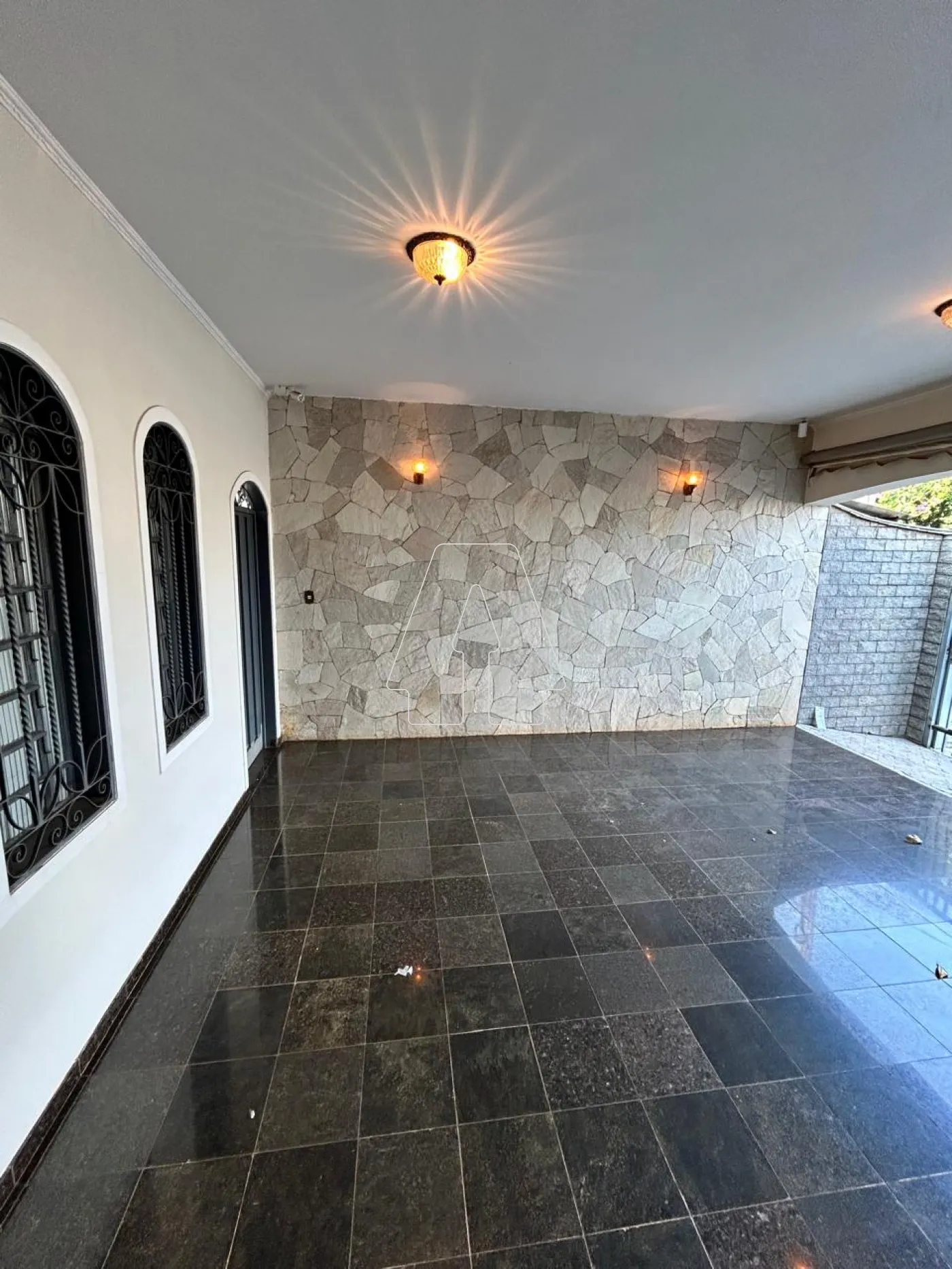 Alugar Casa / Residencial em Araçatuba R$ 3.300,00 - Foto 1