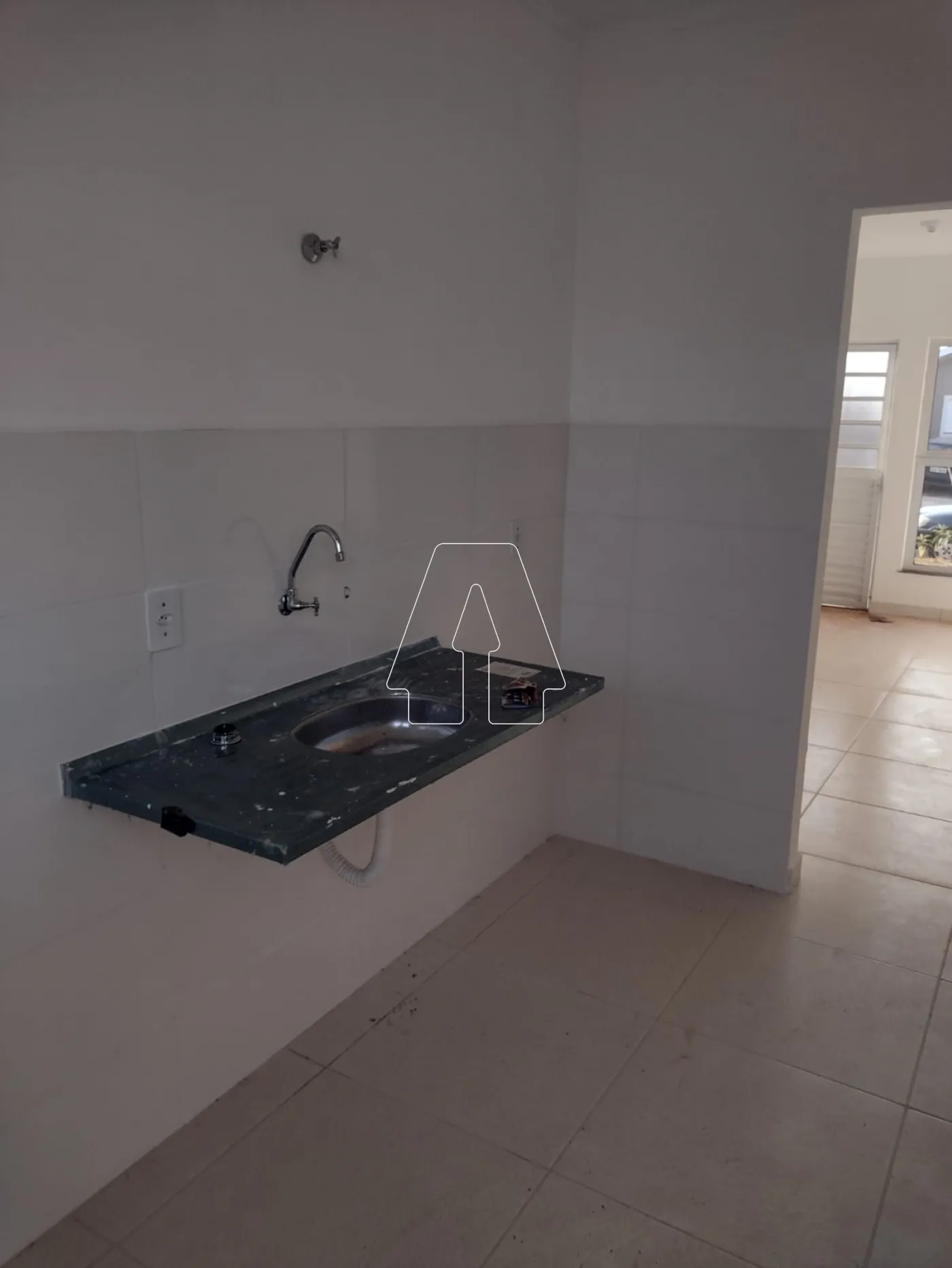 Alugar Casa / Residencial em Araçatuba R$ 800,00 - Foto 4