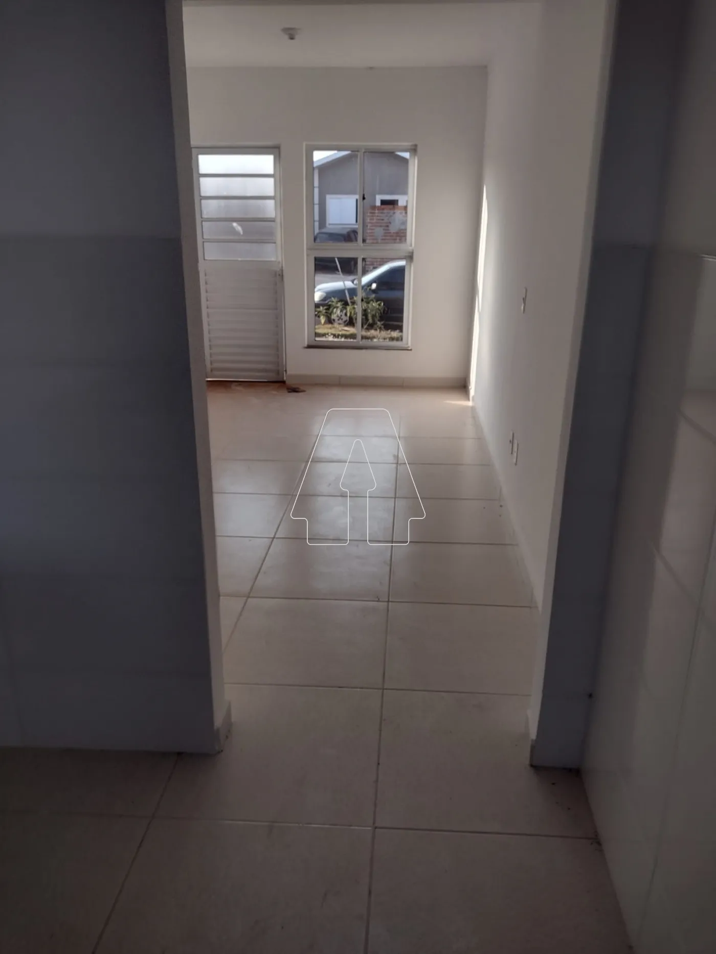 Alugar Casa / Residencial em Araçatuba R$ 800,00 - Foto 1