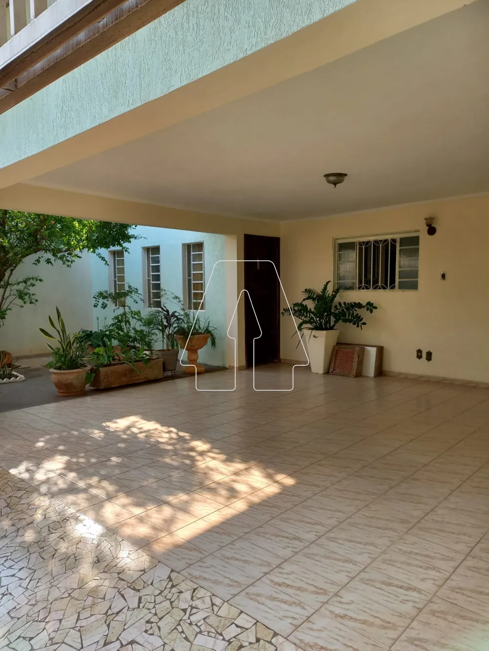 Comprar Casa / Residencial em Araçatuba R$ 415.000,00 - Foto 1