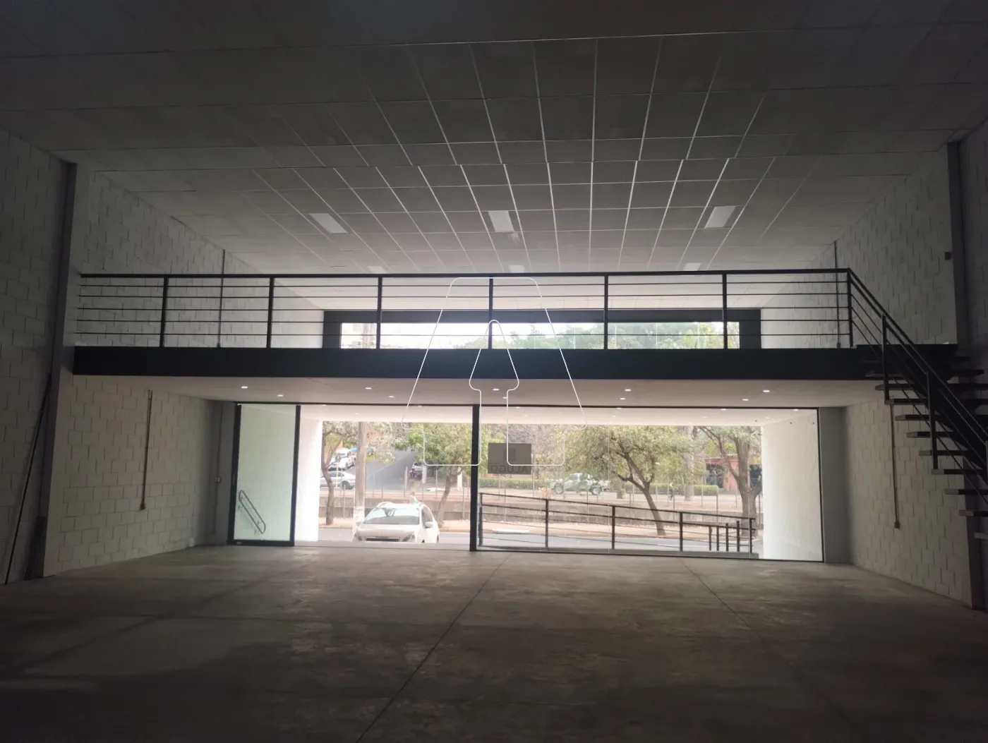 Alugar Comercial / Salão em Araçatuba R$ 25.000,00 - Foto 1