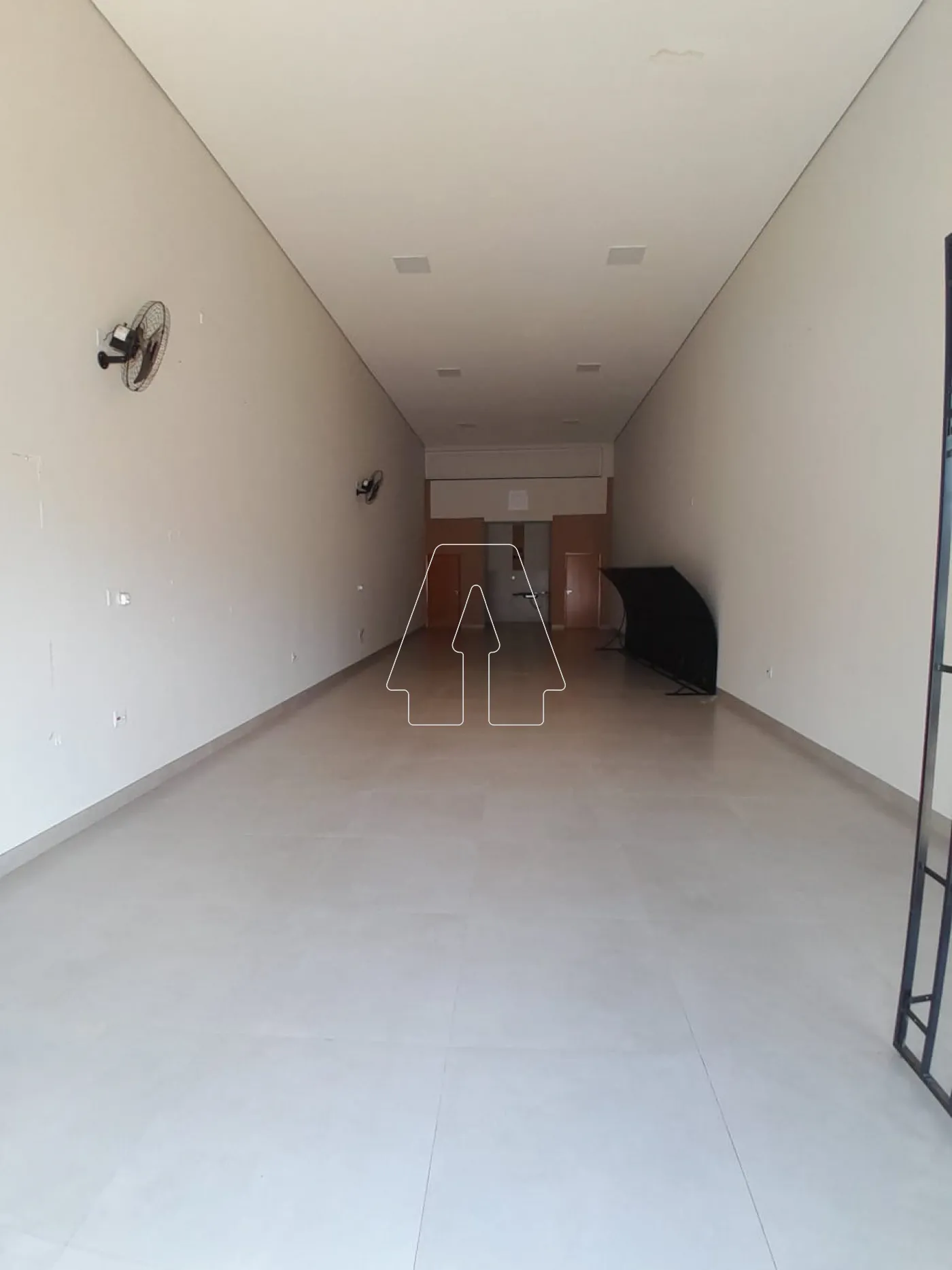 Alugar Comercial / Loja em Araçatuba R$ 3.000,00 - Foto 2