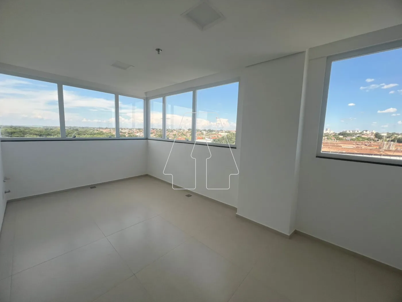 Alugar Comercial / Sala em Condomínio em Araçatuba R$ 18.000,00 - Foto 11