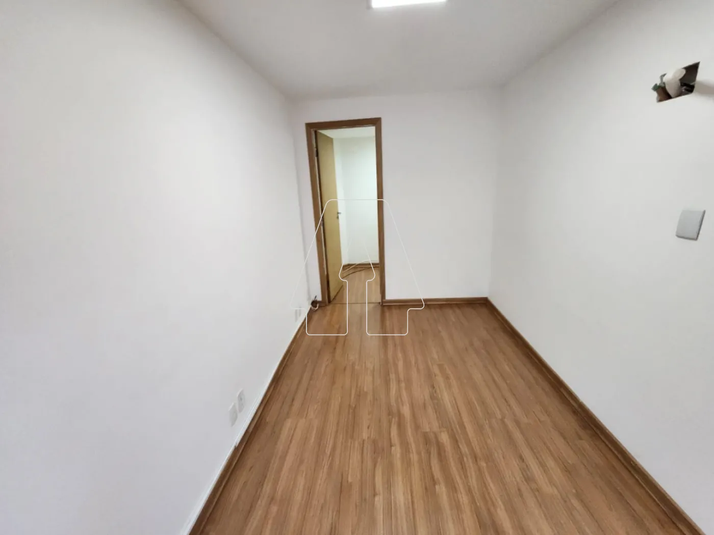 Alugar Comercial / Sala em Condomínio em Araçatuba R$ 2.000,00 - Foto 4