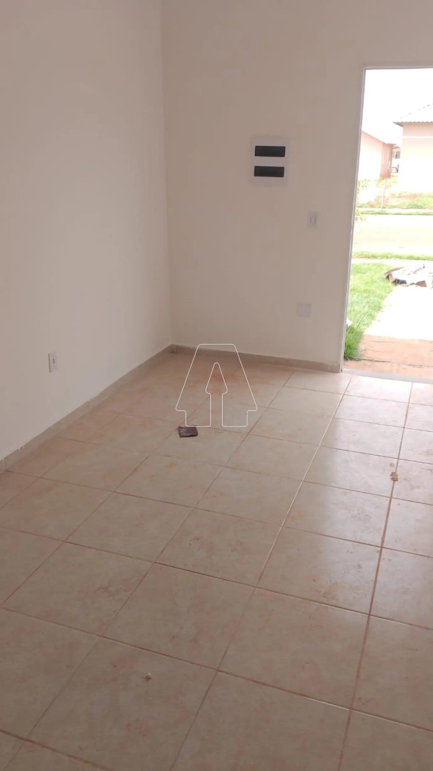 Alugar Casa / Residencial em Araçatuba R$ 700,00 - Foto 1