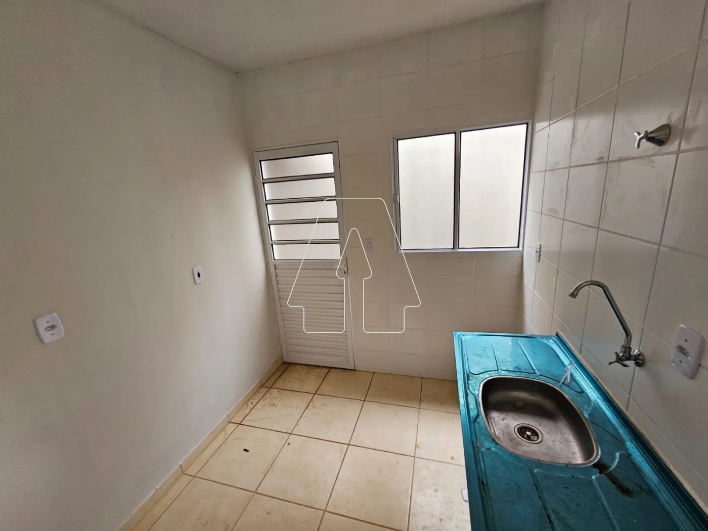 Alugar Casa / Condomínio em Araçatuba R$ 800,00 - Foto 8