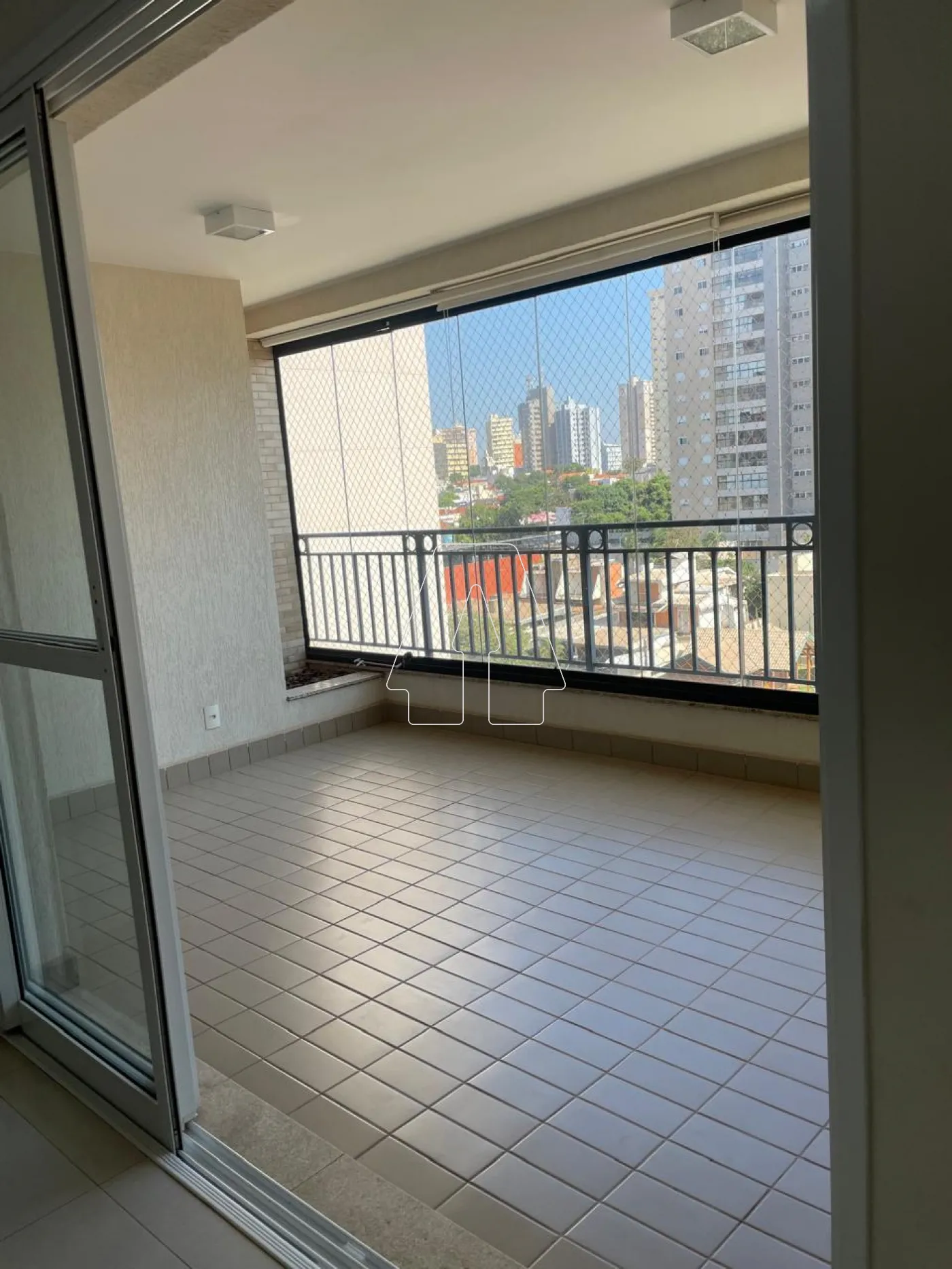 Alugar Apartamento / Padrão em Araçatuba R$ 2.000,00 - Foto 2