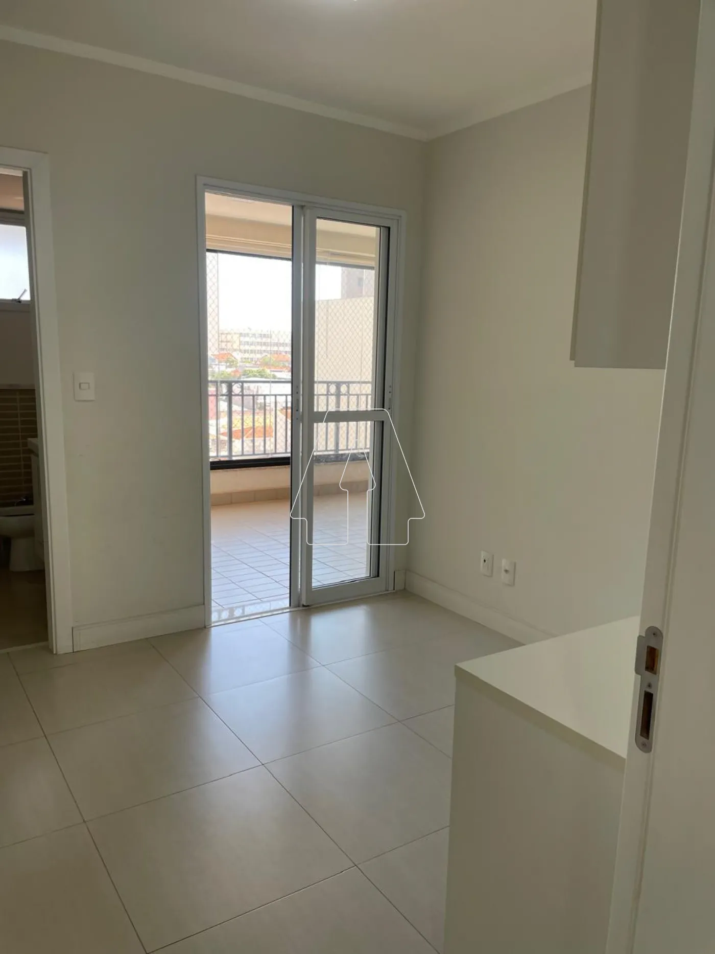 Alugar Apartamento / Padrão em Araçatuba R$ 2.000,00 - Foto 3