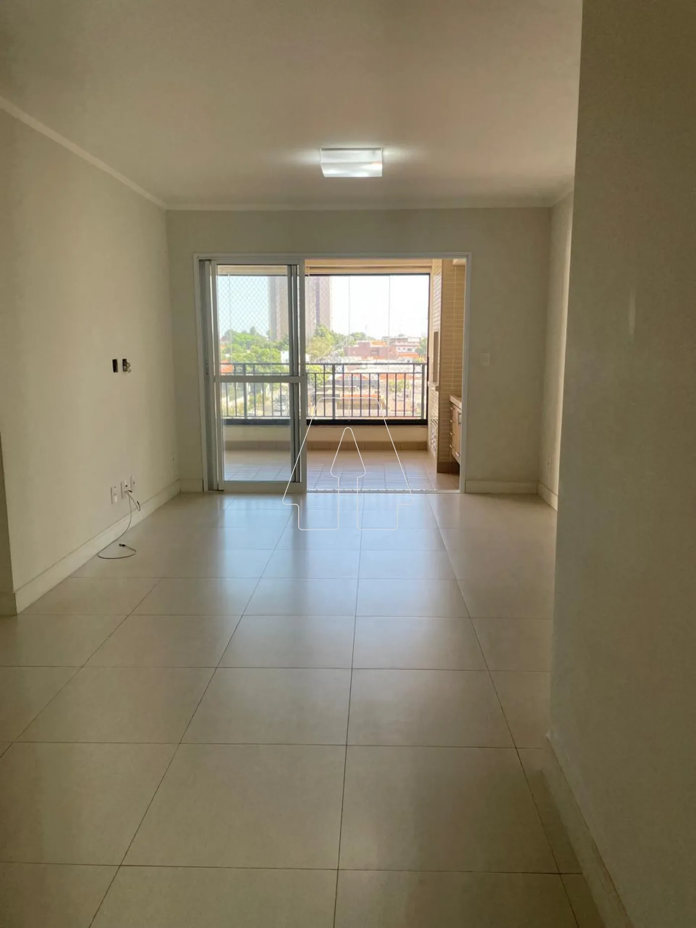 Alugar Apartamento / Padrão em Araçatuba R$ 2.000,00 - Foto 1