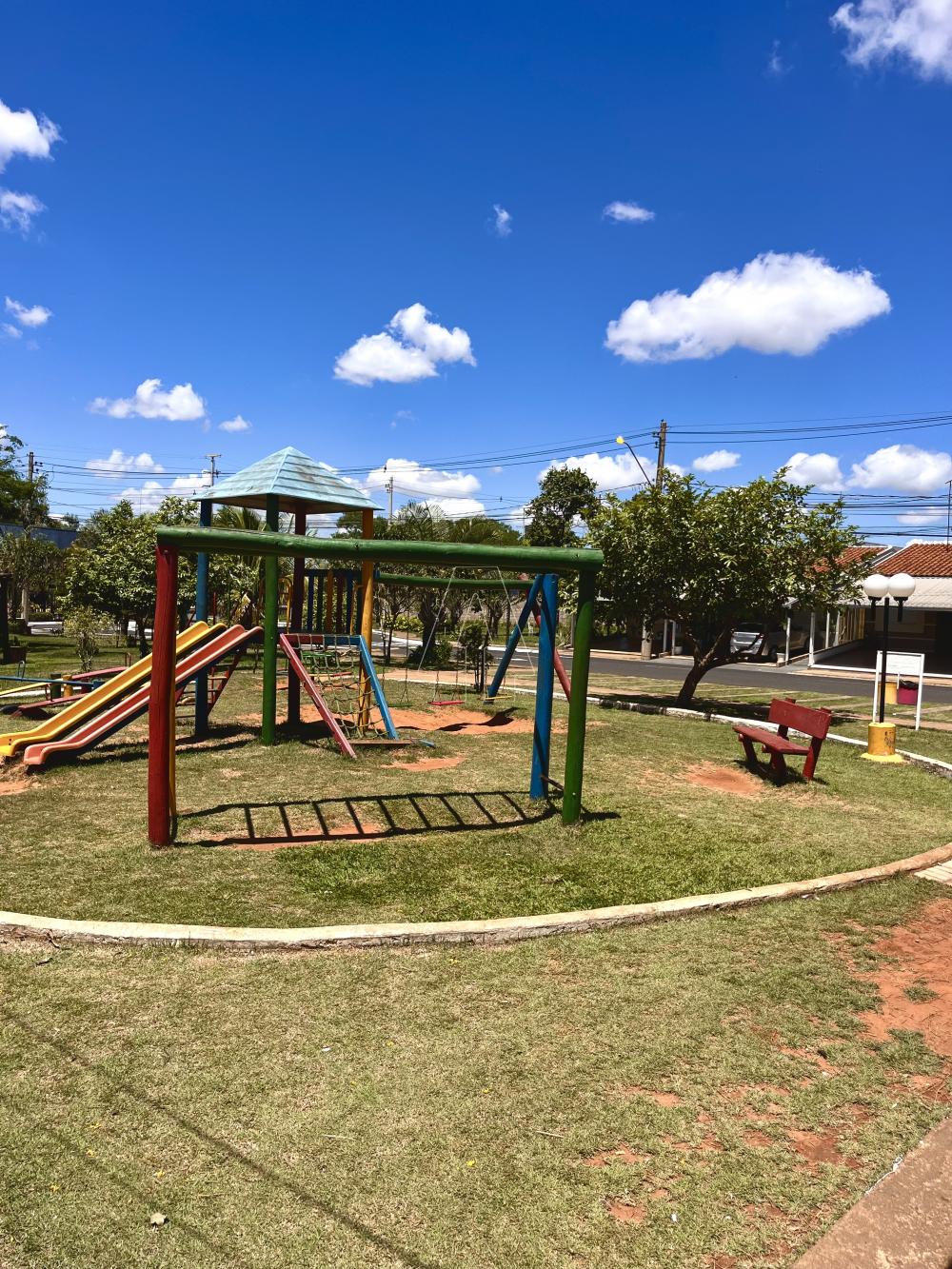 Alugar Casa / Condomínio em Araçatuba R$ 1.300,00 - Foto 17