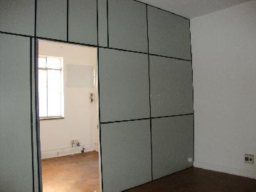 Alugar Comercial / Sala em Condomínio em Araçatuba. apenas R$ 900,00