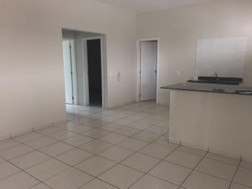 Alugar Apartamento / Padrão em Araçatuba. apenas R$ 900,00