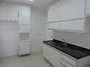 Alugar Apartamento / Padrão em Araçatuba. apenas R$ 2.500,00