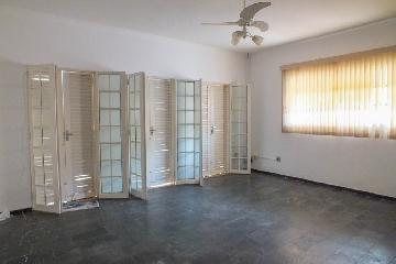 Alugar Casa / Residencial em Araçatuba. apenas R$ 1.350,00