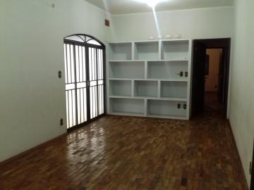 Comercial / Casa em Araçatuba , Comprar por R$Consulte-nos