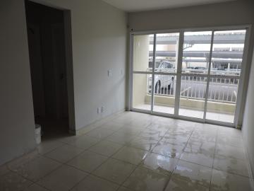 Alugar Apartamento / Padrão em Araçatuba. apenas R$ 900,00