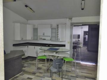 Alugar Comercial / Galpão em Araçatuba. apenas R$ 845.000,00