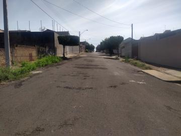 Alugar Terreno / Padrão em Araçatuba. apenas R$ 120.000,00