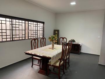 Alugar Casa / Residencial em Araçatuba. apenas R$ 450.000,00