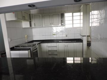 Alugar Apartamento / Padrão em Araçatuba. apenas R$ 800,00